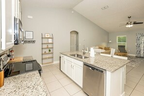 Fridge, microwave, oven, stovetop - Pets Welcome! Vacation Retreat in St Augustine (St. Augustine)