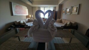 1 slaapkamer, een strijkplank/strijkijzer, gratis wifi, beddengoed