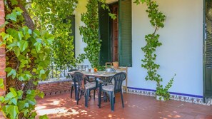 Outdoor dining - Aracenilla 7 Aracena by Ruralidays (Huelva)
