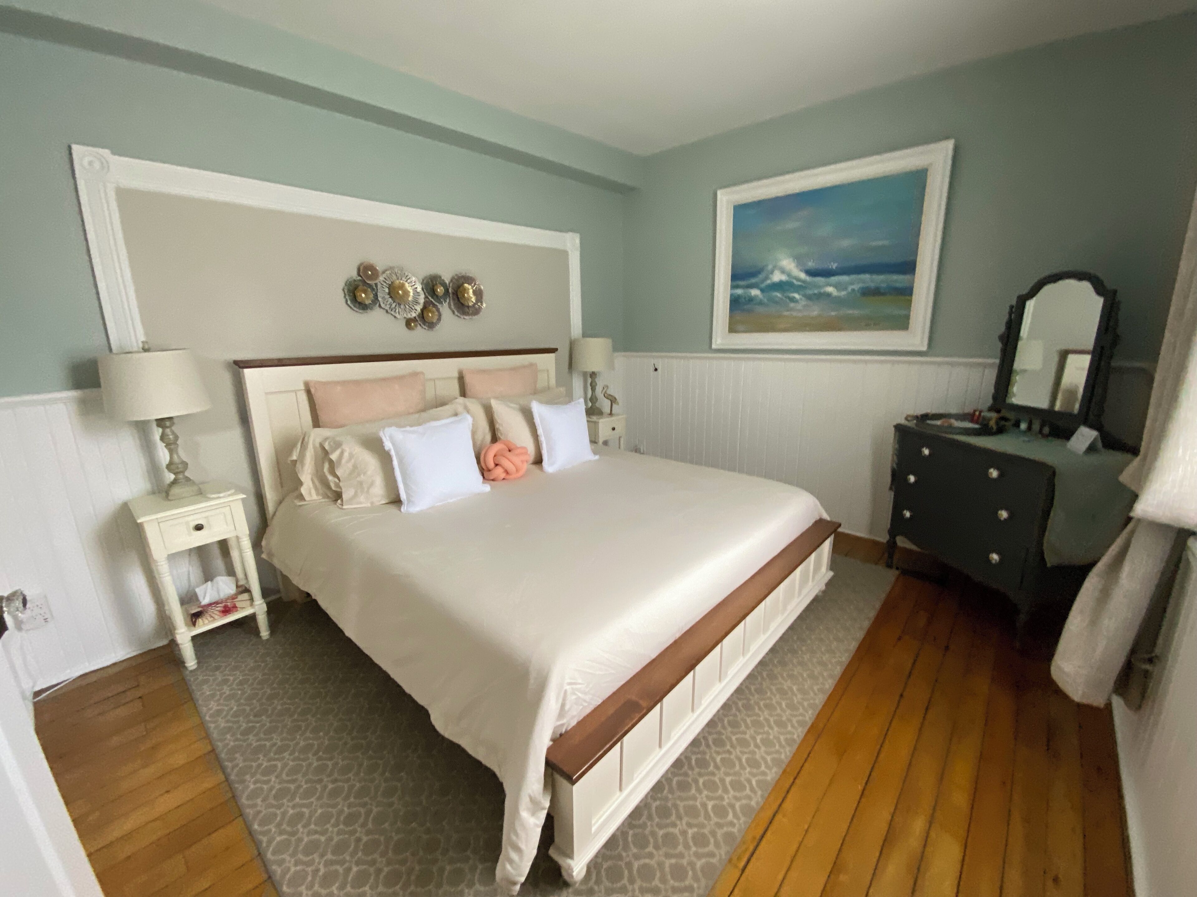 Chambre Deluxe, 1 très grand lit, salle de bains privée | Literie de qualité supérieure, couette en duvet d'oie