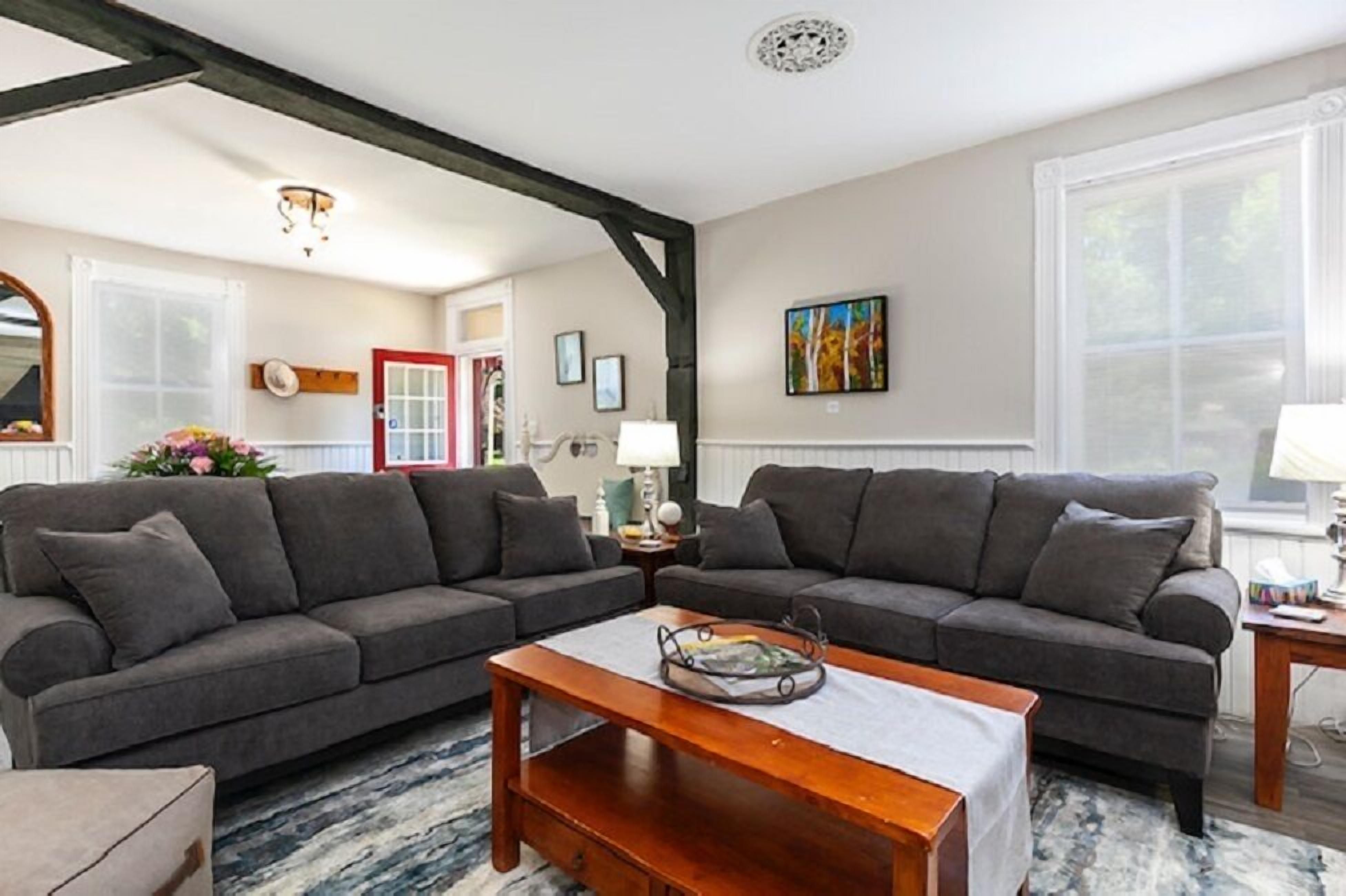 Coin salon dans le hall