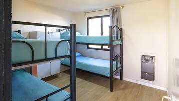 Traditional Shared Dormitory | Iron/ironing board, WiFi (free)