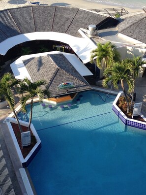 Outdoor pool - Luxury Penthouse 3 bedroom in Royal Palm Resort w/ stunning views of Simpson Bay (Philipsburg)