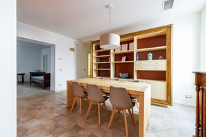 Dining - Boutique Apartment Near Spanish Steps (Roma)