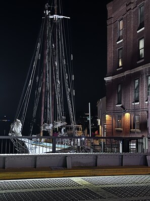 Exterior - Beautifully Restored 1890’s House in beautiful downtown Mystic. 2 bed & 2 baths. (Stonington)