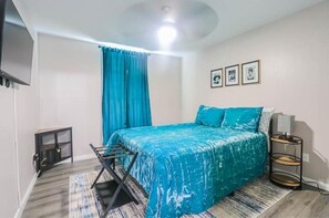 3 Schlafzimmer, Zimmersafe, Schreibtisch, Bügeleisen/Bügelbrett