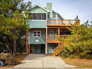 صورة غير مصنفة، 4 من 44، زرّ