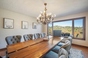Dining - Farpoint: Heated Infinity Pool, Mountain Views (Santa Rosa)