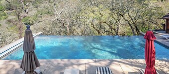 Farpoint: Heated Infinity Pool, Mountain Views