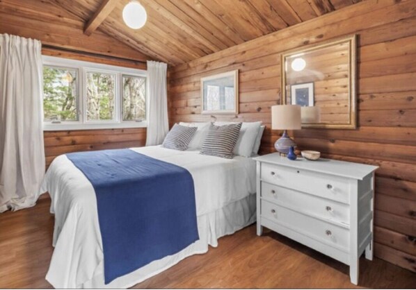 4 chambres, fer et planche à repasser, lit de bébé portatif, Wi-Fi