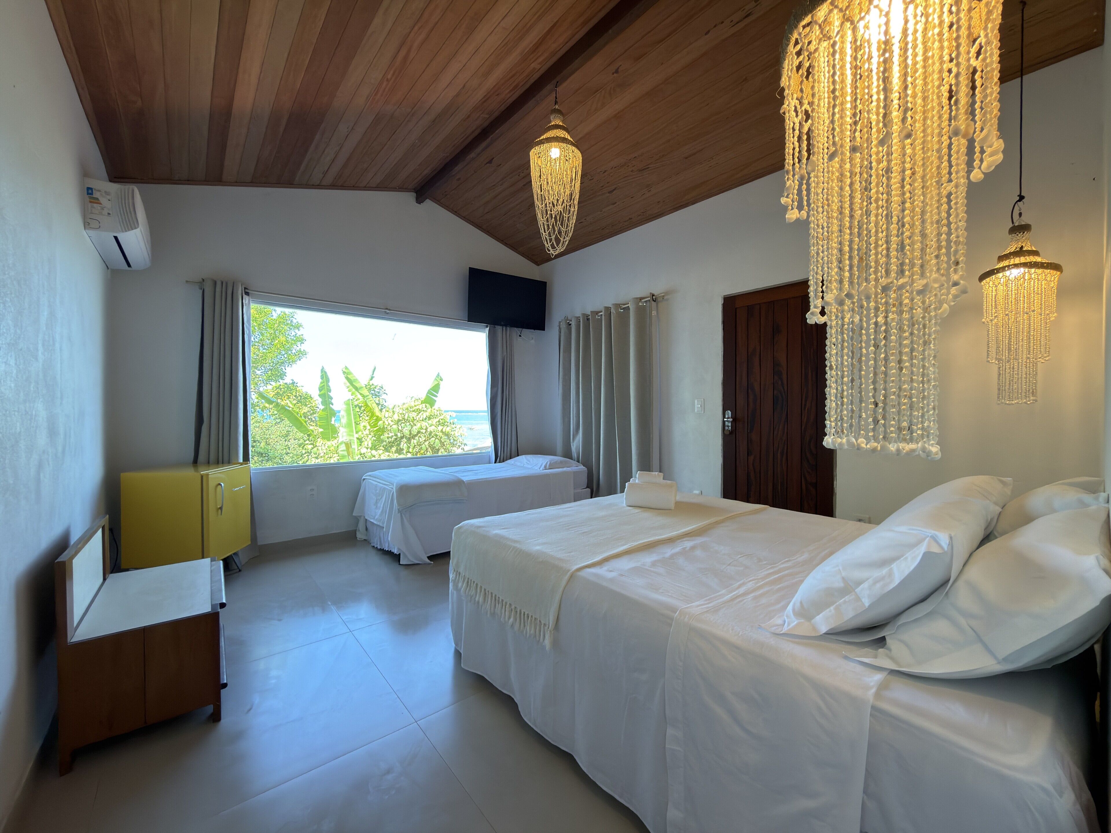 Quarto Luxo Vista Mar com Banheira de Hidromassagem | View from room