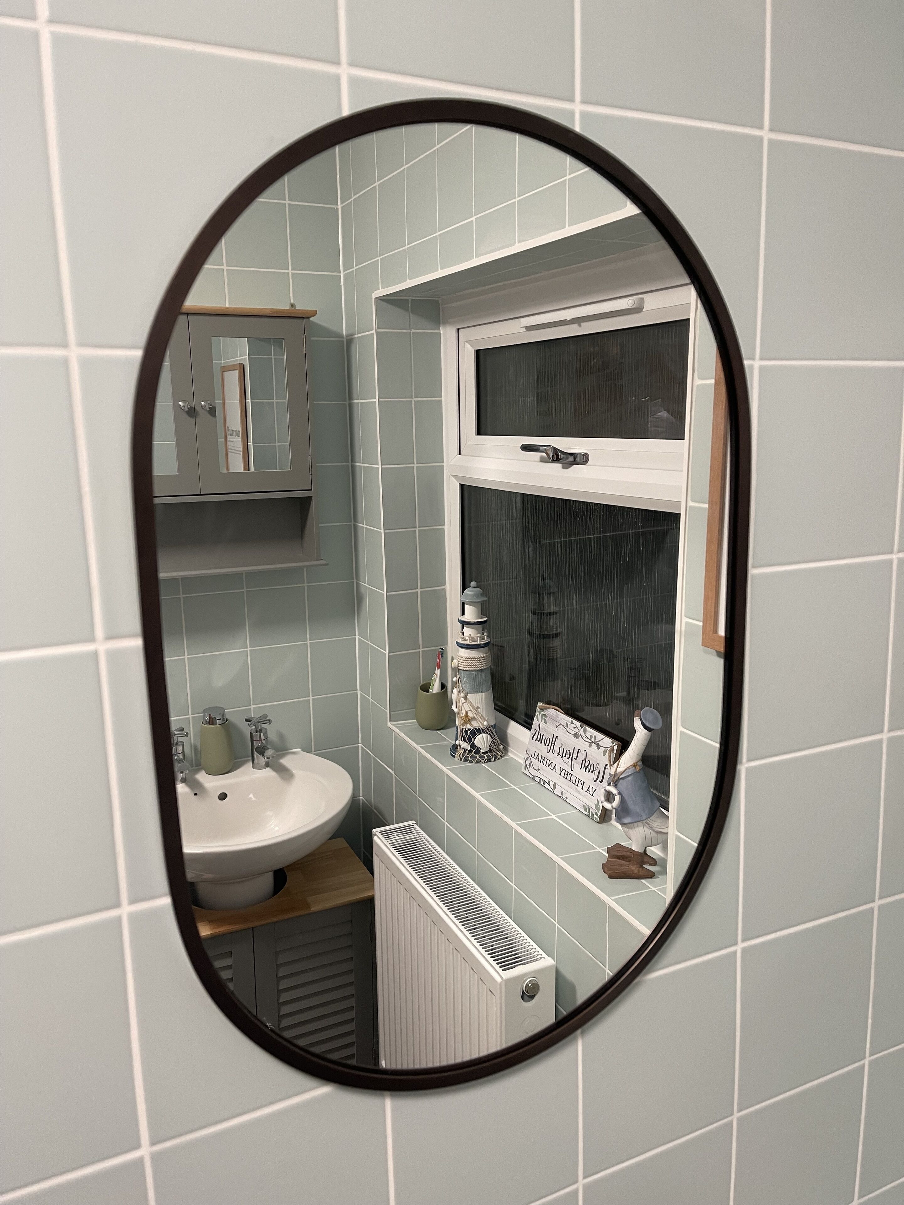 Towels, soap, shampoo, toilet paper