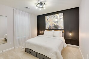 4 chambres, fer et planche à repasser, Wi-Fi, draps fournis
