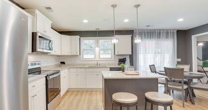 'Vibe Villa' w/ Backyard ~ 8 Mi to Shaw AFB!