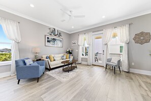 Een televisie en tafelvoetbal