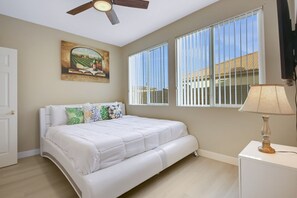 6 chambres, bureau, fer et planche à repasser, Wi-Fi