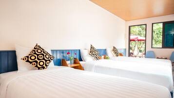 Panoramic Triple Room | In-room safe, desk, laptop workspace, blackout drapes