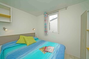 3 chambres, lit parapluie, accès Internet