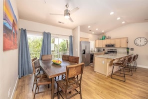 Dining - Las Palmas Resort #1217 | All-Inclusive Amenities (Saint George)