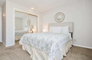 1 bedroom, WiFi (free), bed sheets - Las Palmas Resort #1422 | All-Inclusive Amenities (Saint George)