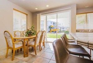 Dining - Las Palmas Resort #1702 | All-Inclusive Amenities (Saint George)