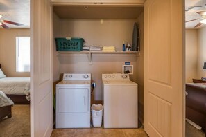 Unclassified image, 4 of 39, button - Las Palmas Resort #2107 | All-Inclusive Amenities (Saint George)