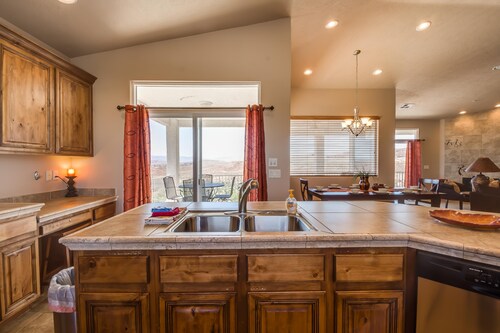 Las Palmas All Inclusive Amenities Resort | Desert Views | Open Layout | #2113