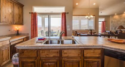 Las Palmas All Inclusive Amenities Resort | Desert Views | Open Layout | #2113