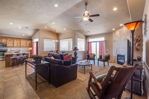 TV, fireplace, offices
