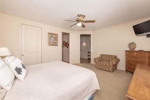 4 habitaciones, wifi gratis y ropa de cama