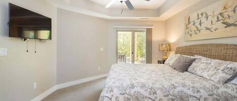 4 bedrooms, iron/ironing board, WiFi (free), bed sheets