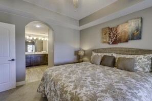 4 bedrooms, iron/ironing board, free WiFi, bed sheets - Pool and Amenities are Open! | Great New Complex | Backs to Pool | #W104 (Saint George)