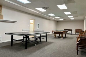 Spielezimmer