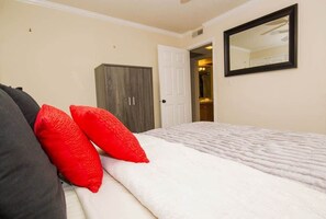 3 bedrooms, free WiFi, bed sheets