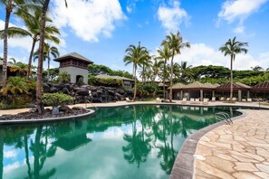 Pool - 🏖️Kohala Coast Townhome with Beach Club Access | Mauna Lani (Kamuela)