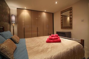 2 Schlafzimmer, Bügeleisen/Bügelbrett, WLAN, Bettwäsche