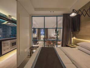 1 bedroom, iron/ironing board, WiFi, bed sheets - CHAYOFA SUITES - SUITE DELUXE (Santa Cruz de Tenerife)