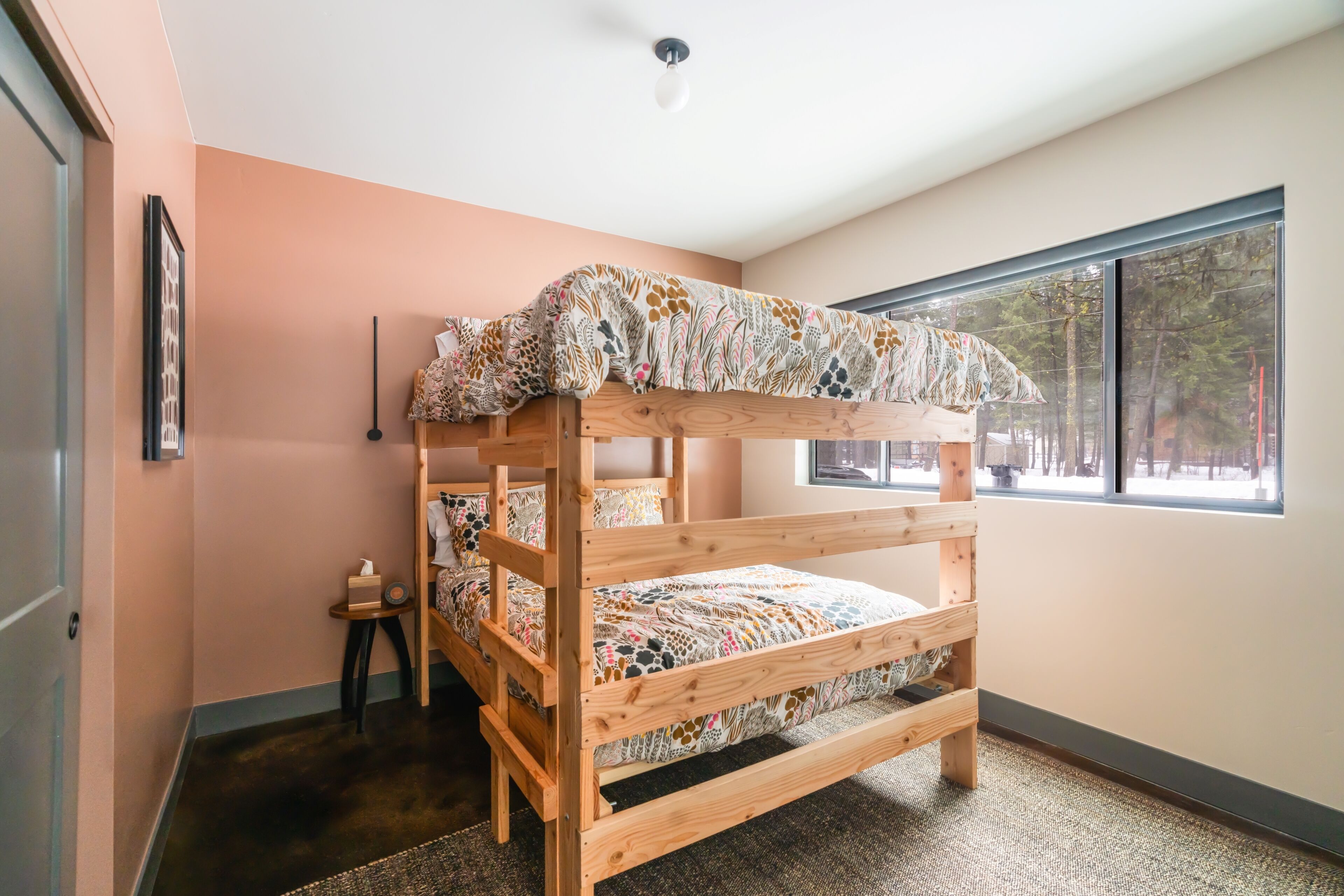 3 bedrooms, desk, iron/ironing board, travel cot