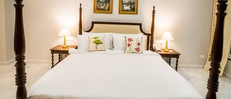 5 Schlafzimmer, Bügeleisen/Bügelbrett, kostenloses WLAN, Bettwäsche