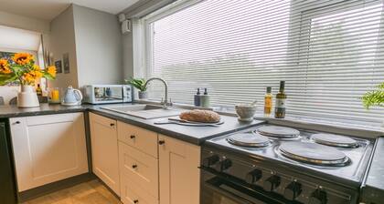 Mabuhay - a coastal that sleeps 4 guests in 2 bedrooms