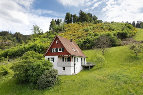 Ferienwohnung 'Ferienhaus 1 - Wohnung Tanne, 78qm' mit Bergblick, privater Terrasse und WLAN