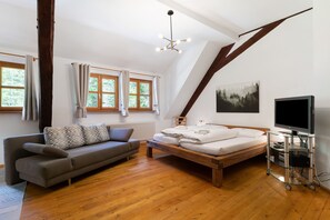 1 chambre, bureau, Wi-Fi gratuit, draps fournis