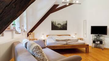 1 bedroom, free WiFi, bed sheets