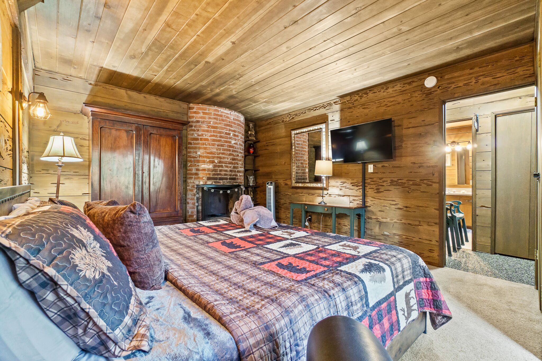 2 chambres, accès au Wi-Fi (inclus), literie fournie