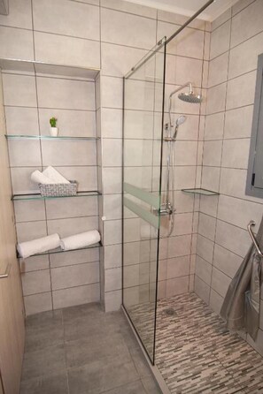 House | 2 bedrooms, soundproofing