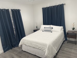 3 bedrooms, iron/ironing board, WiFi, bed sheets