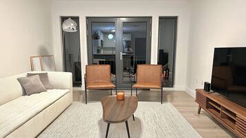 TV connectée, table de tennis de table