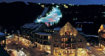 Relax on the Deck with Red Mountain Views. Centrally Located Near Skiing, Trails, Dining & More!