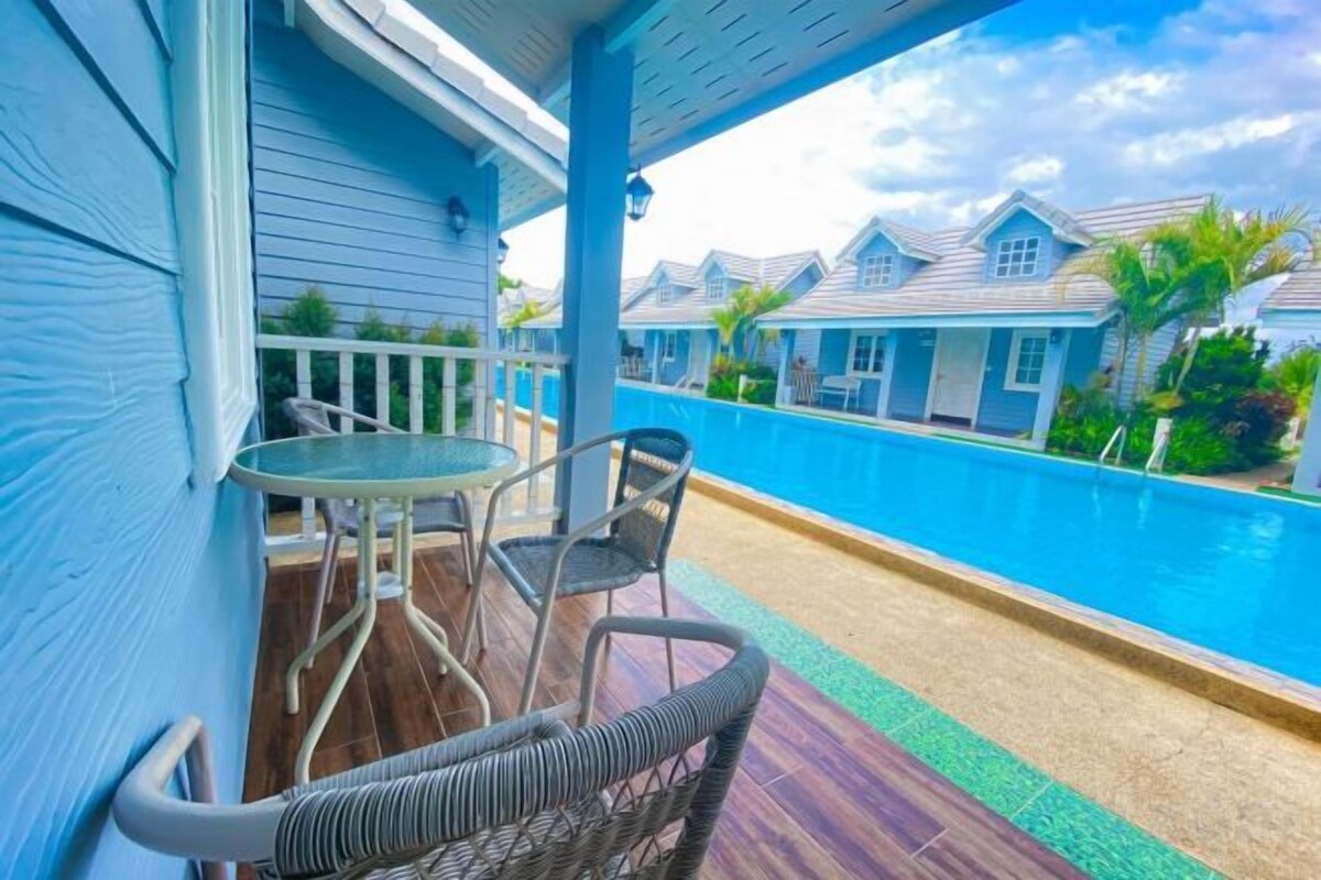 Pool | Outdoor pool
