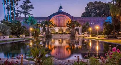 Private Studio 3 Blocks to Beach